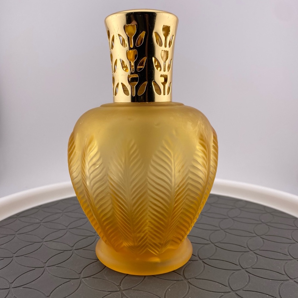 Eden Catalytic Lamp in Golden Yellow